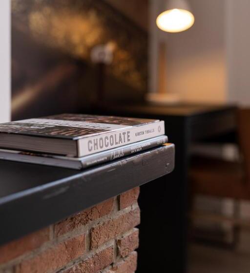 호텔 The Chocolate Suites