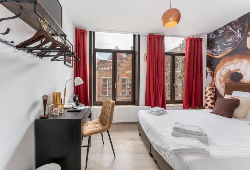 호텔 The Chocolate Suites