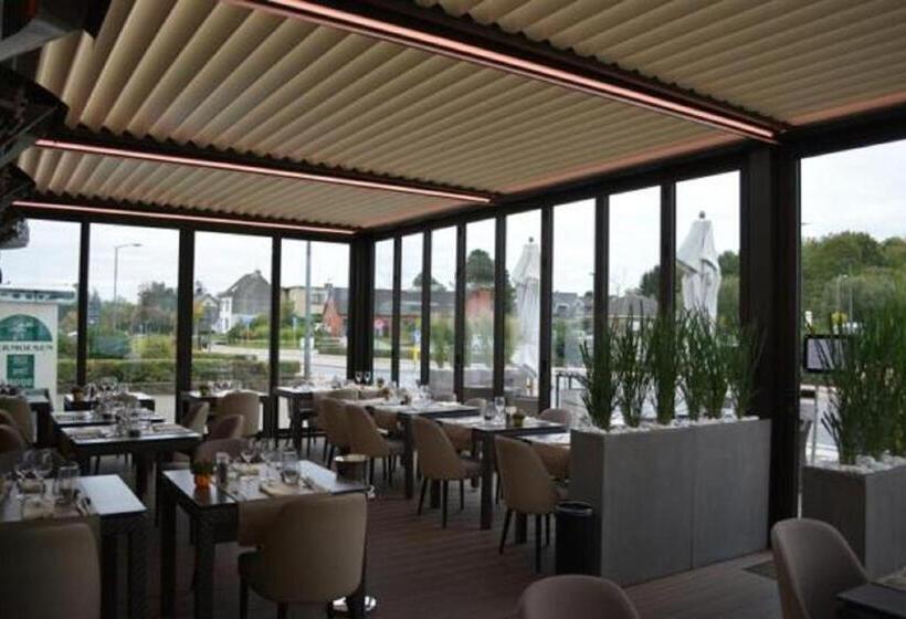 Отель The New Fox