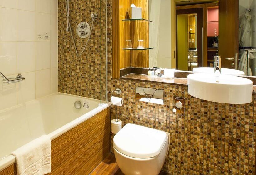 Ashford International Hotel & Spa