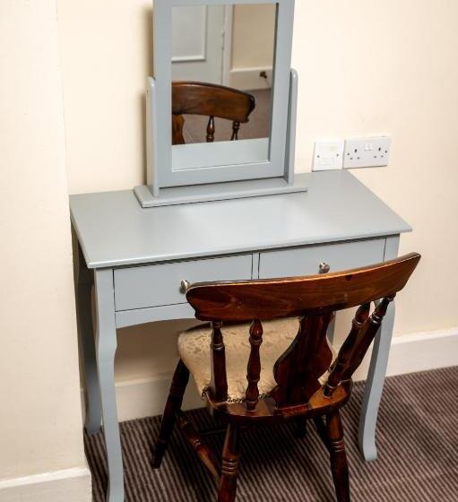 Bell Hotel By Greene King Inns