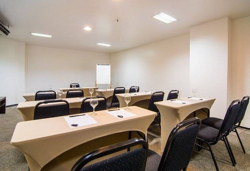 Flat Golden Fortaleza