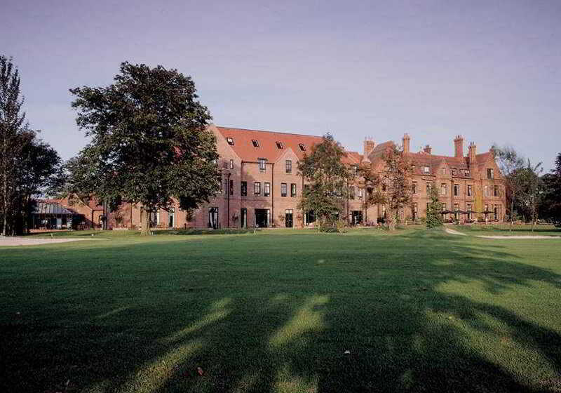 فندق Aldwark Manor Estate