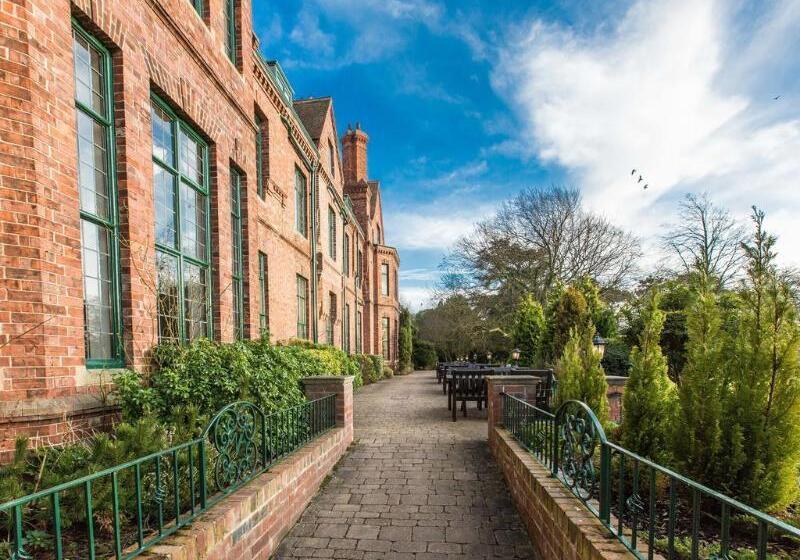 فندق Aldwark Manor Estate