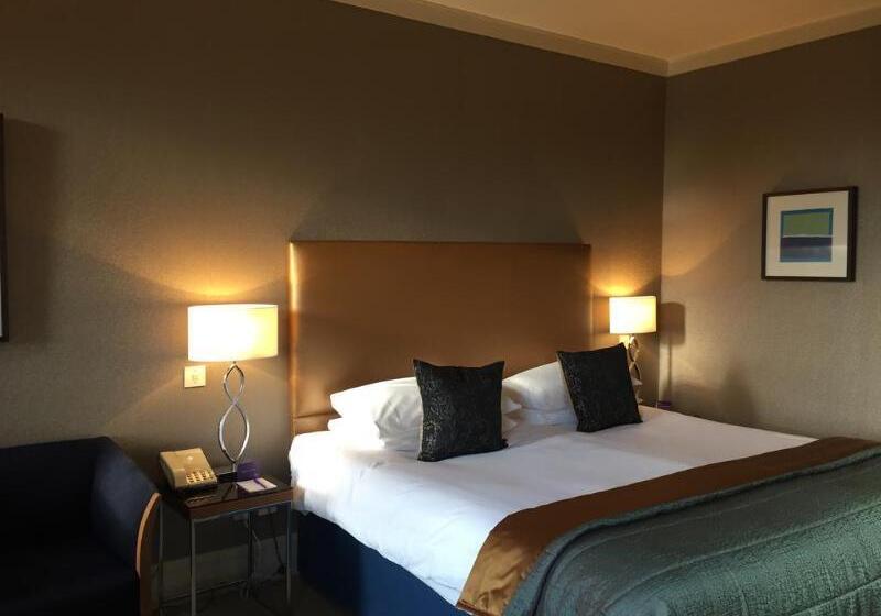 فندق Aldwark Manor Estate