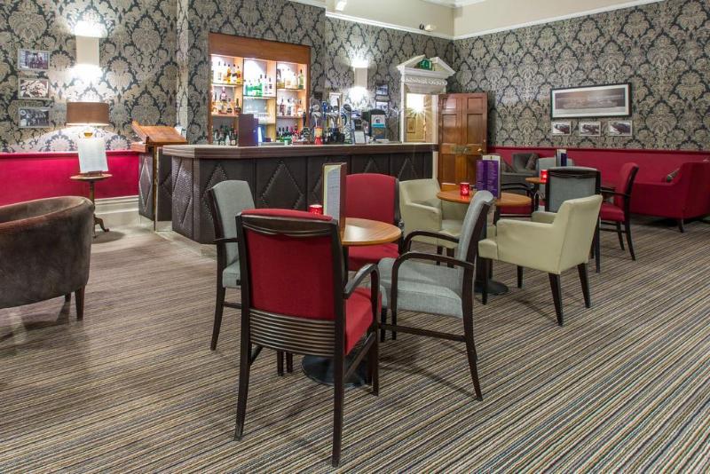 فندق Aldwark Manor Estate