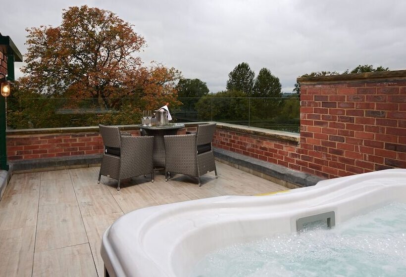 فندق Aldwark Manor Estate