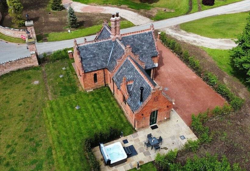 فندق Aldwark Manor Estate