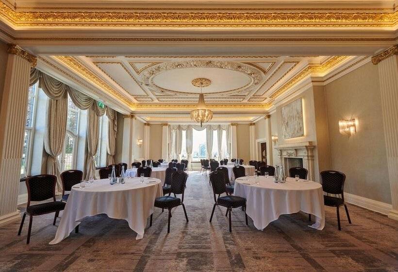 فندق Aldwark Manor Estate