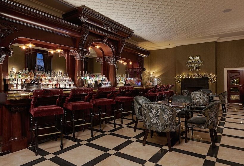 فندق Aldwark Manor Estate