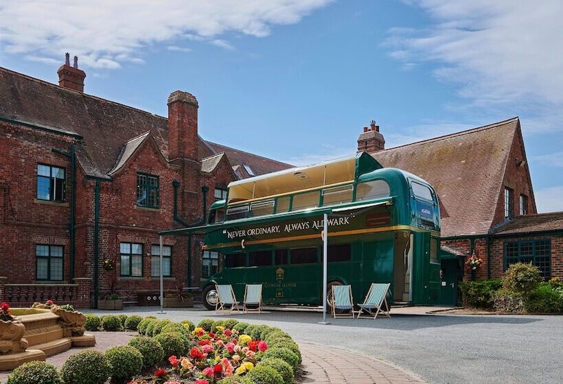 فندق Aldwark Manor Estate