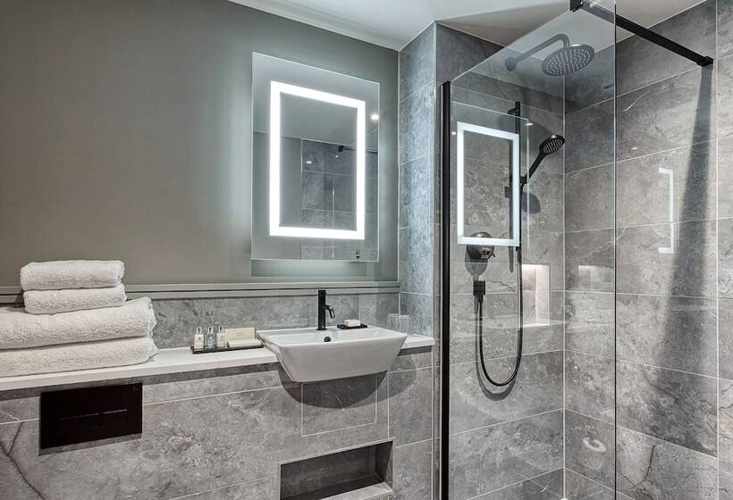 فندق Aldwark Manor Estate