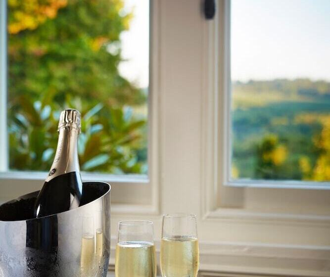 Alexander House Hotel & Utopia Spa