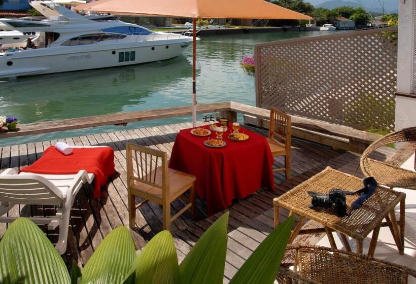 בית מלון כפרי Angra Boutique