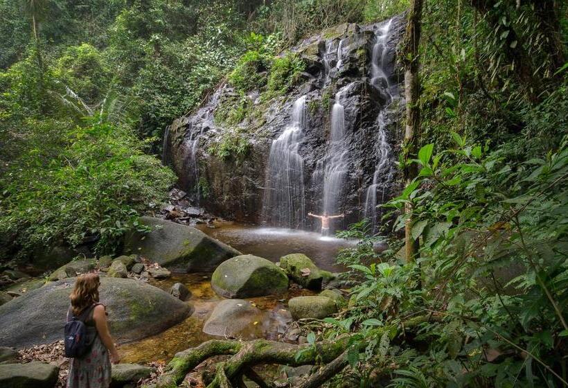 בית מלון כפרי Angra Boutique