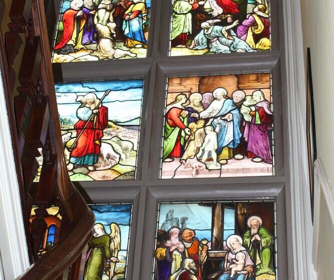 Отель Ascot House