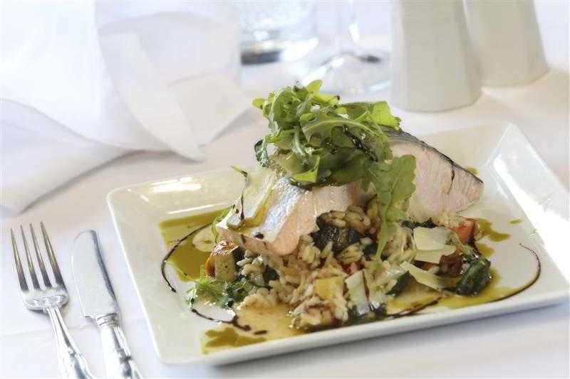 Barons Court Hotel Walsall