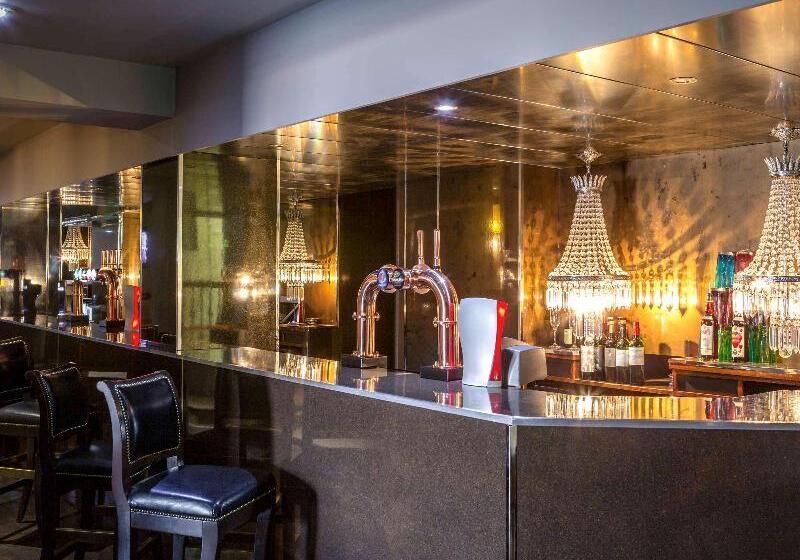 Barons Court Hotel Walsall