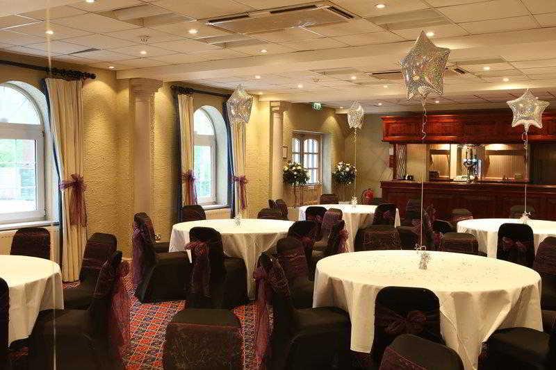 Barons Court Hotel Walsall