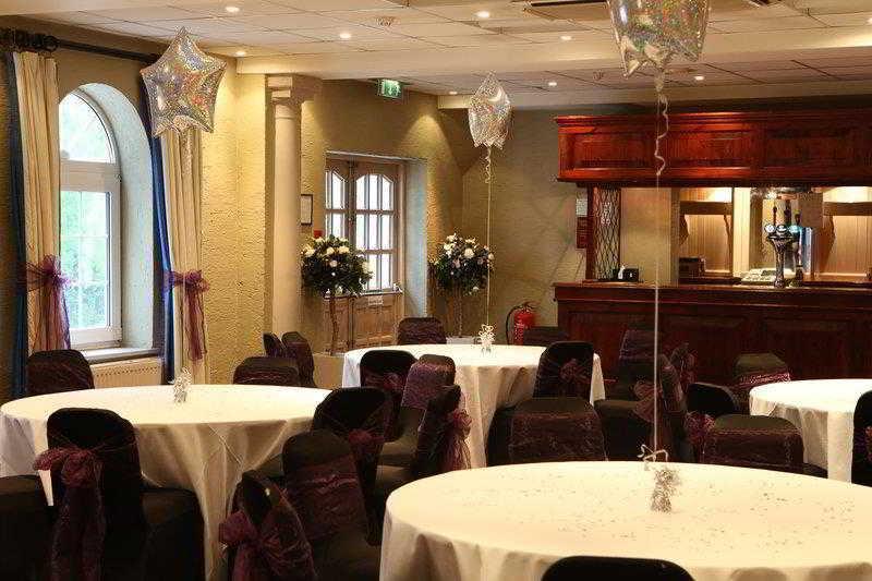 Barons Court Hotel Walsall