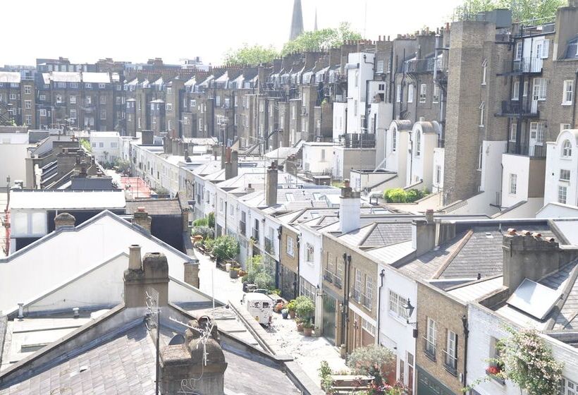 Отель Barry House