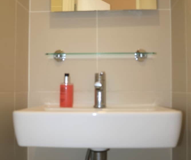 Отель Barry House