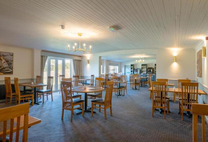 فندق Beaufort Park