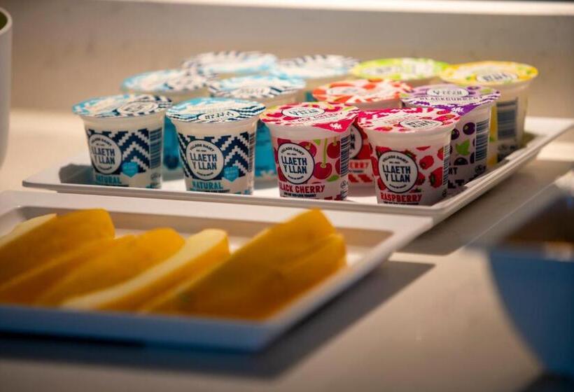 فندق Beaufort Park