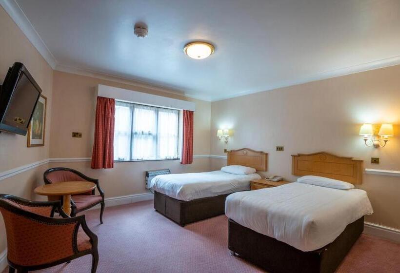 فندق Beaufort Park