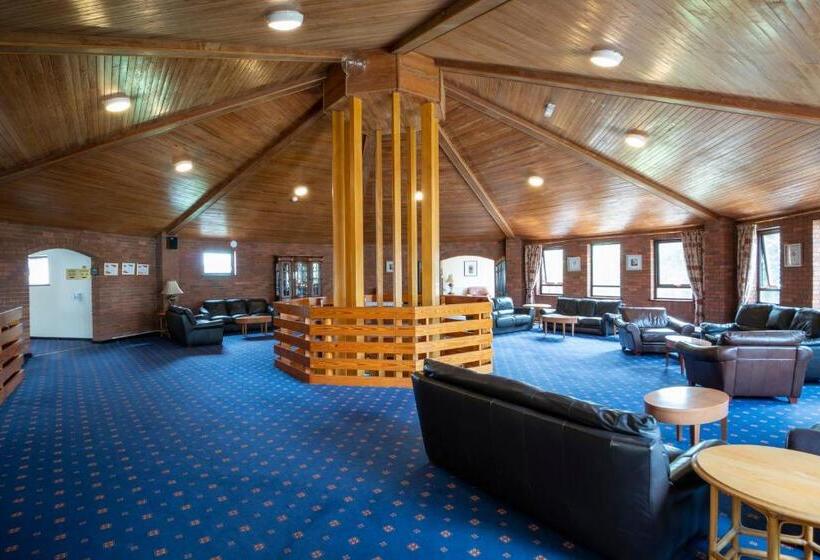 فندق Beaufort Park