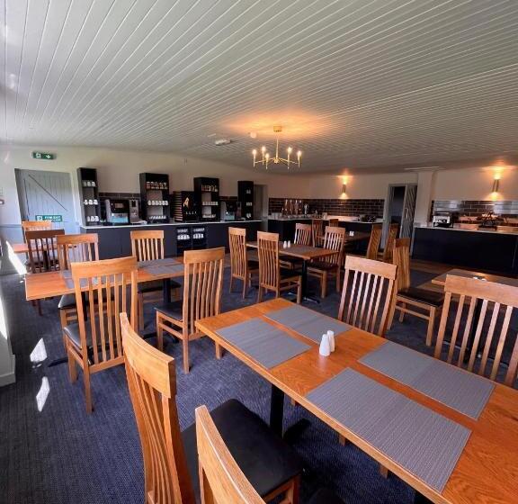 فندق Beaufort Park