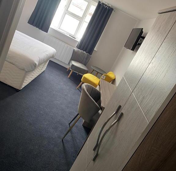 فندق Beaufort Park