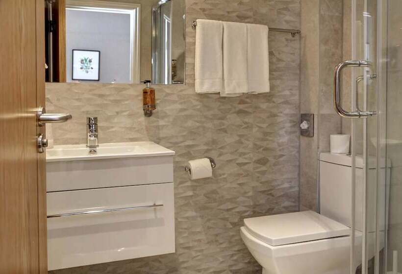 酒店 Best Western Buckingham Palace Rd