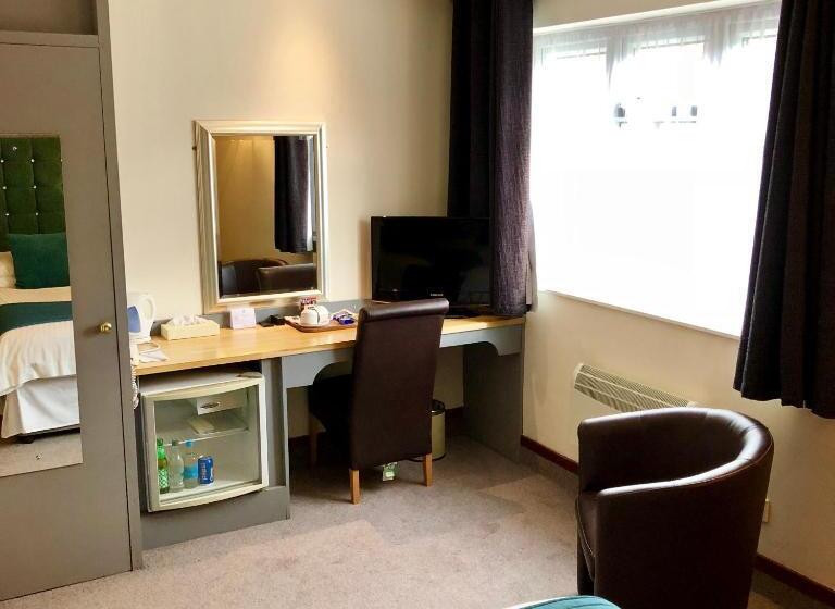 Отель Best Western Compass Inn