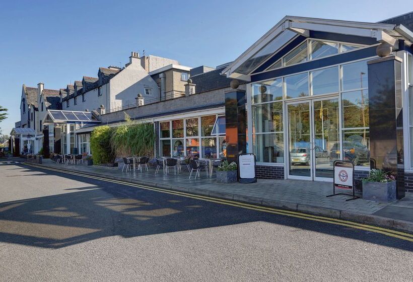 בית מלון כפרי Best Western Kings Manor