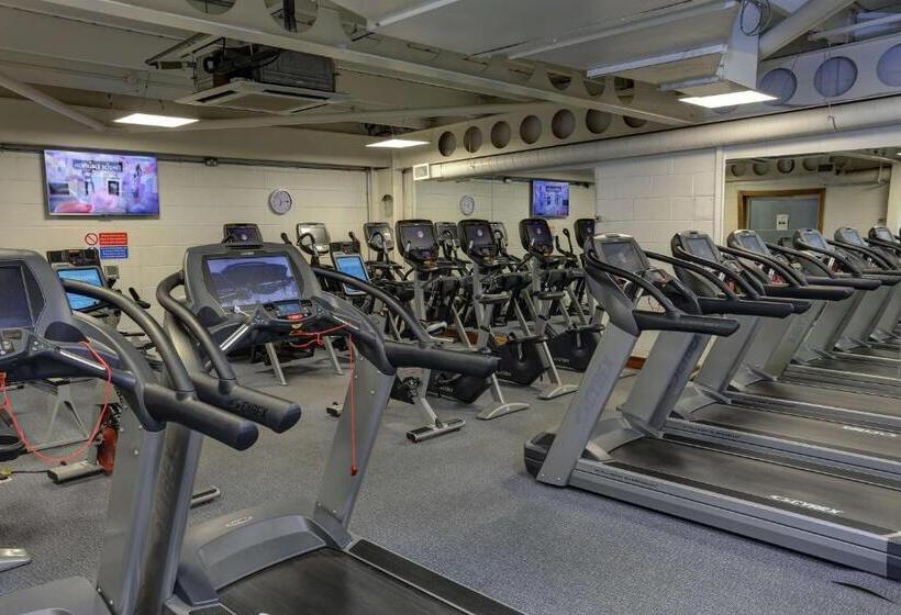 בית מלון כפרי Best Western Kings Manor