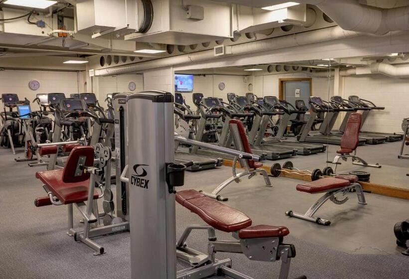 בית מלון כפרי Best Western Kings Manor