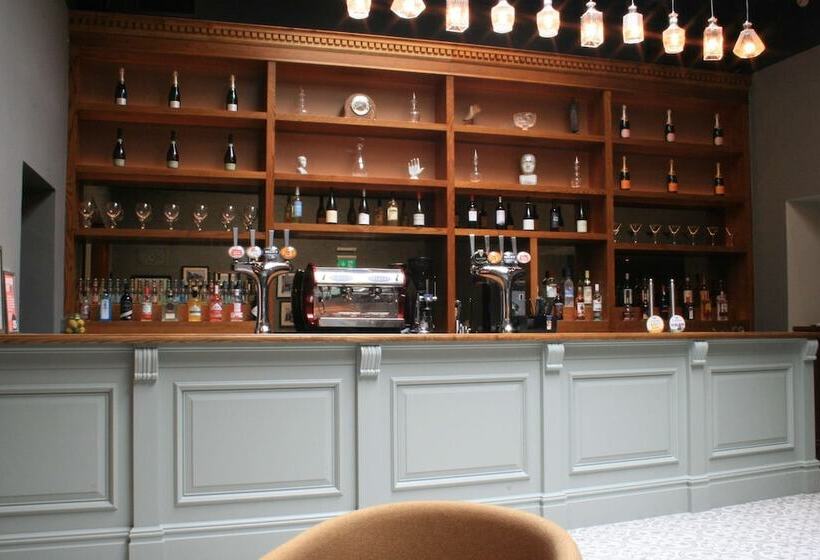 בית מלון כפרי Best Western Plus Angel