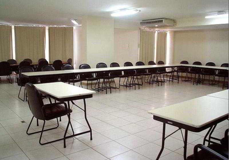 فندق Bristol Metropolitan