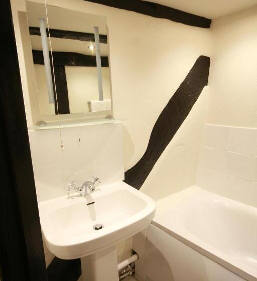 בית מלון כפרי Crown