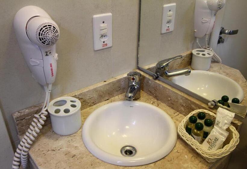 Отель Curi Executive