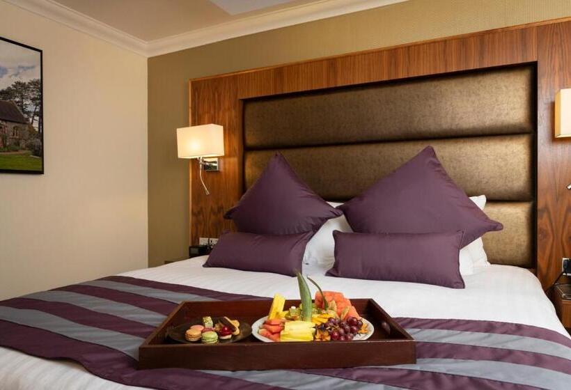 Отель Donnington Manor