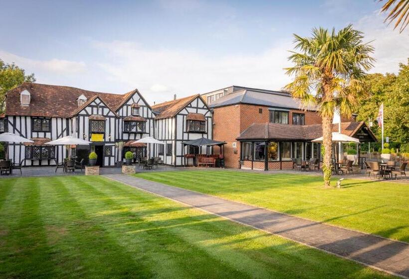 Отель Donnington Manor