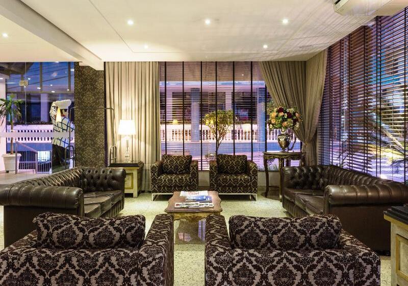 בית מלון כפרי Faial Prime Suites