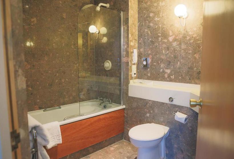 ホテル Five Lakes Resort