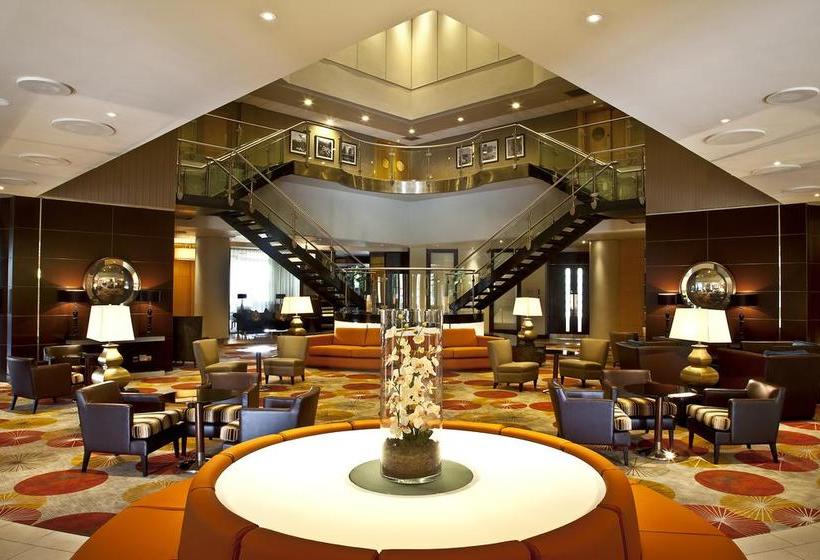 ホテル Five Lakes Resort