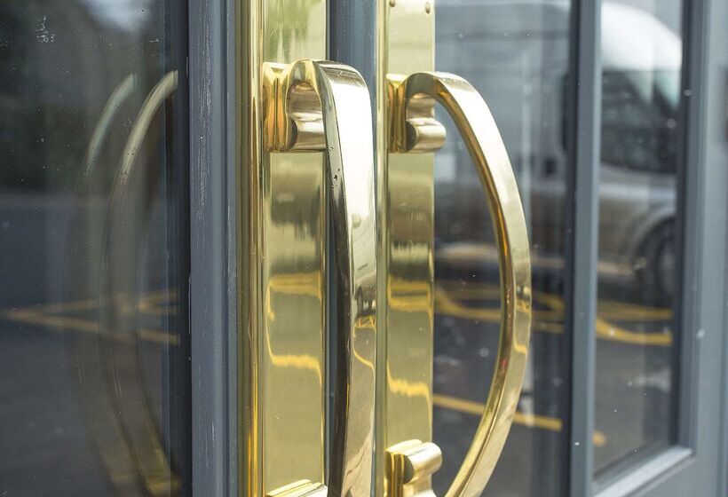 George Hotel, Bw Signature Collection