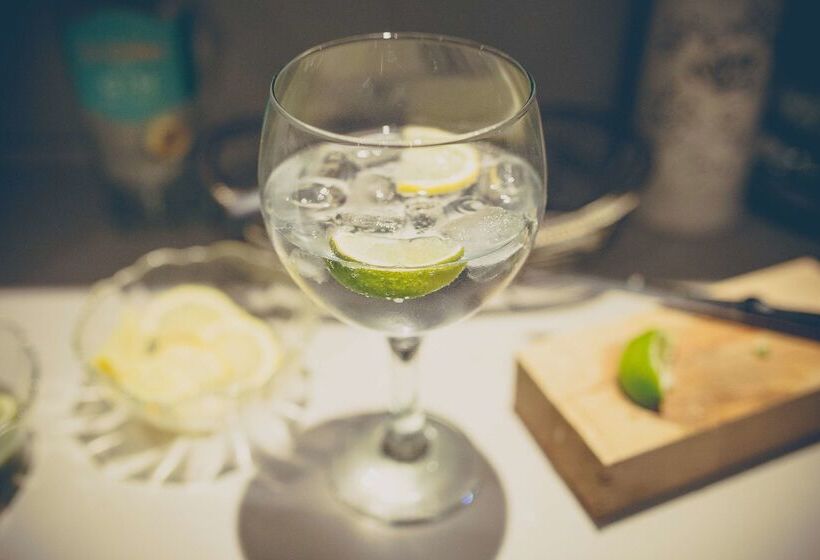 George Hotel, Bw Signature Collection