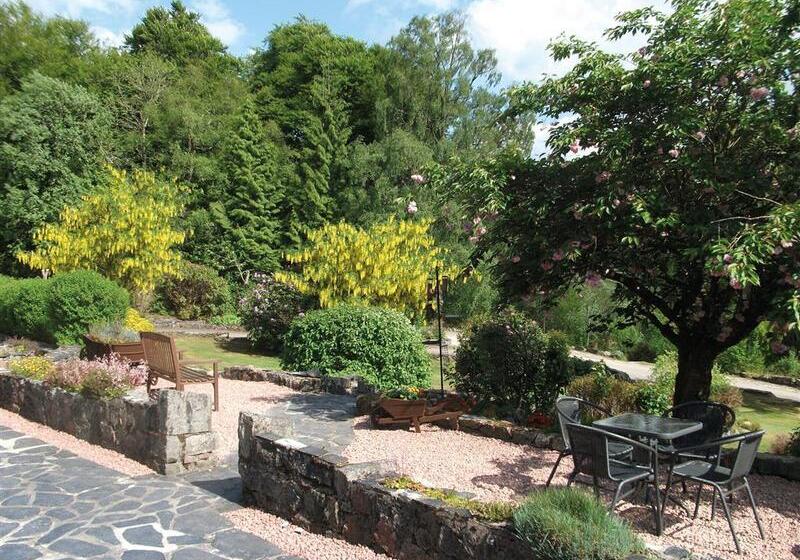 Отель Glenspean Lodge