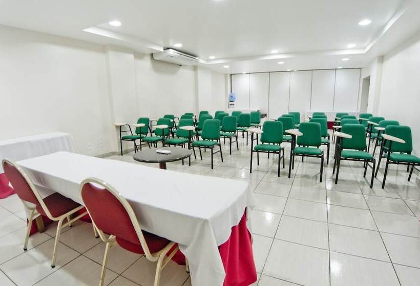 בית מלון כפרי Golden Park Salvador